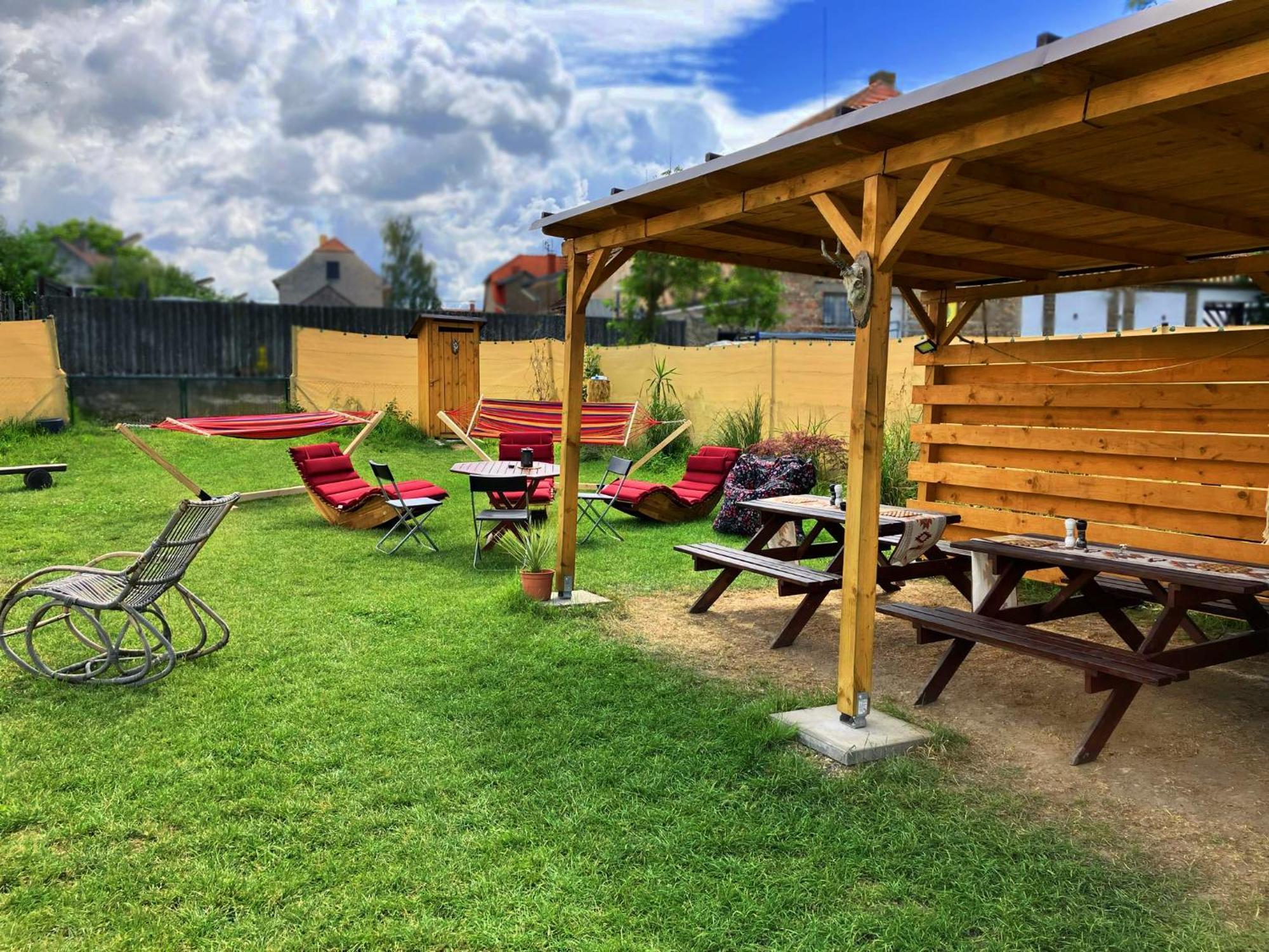 Teepee Camp Lounky Hotell Chodouny Eksteriør bilde