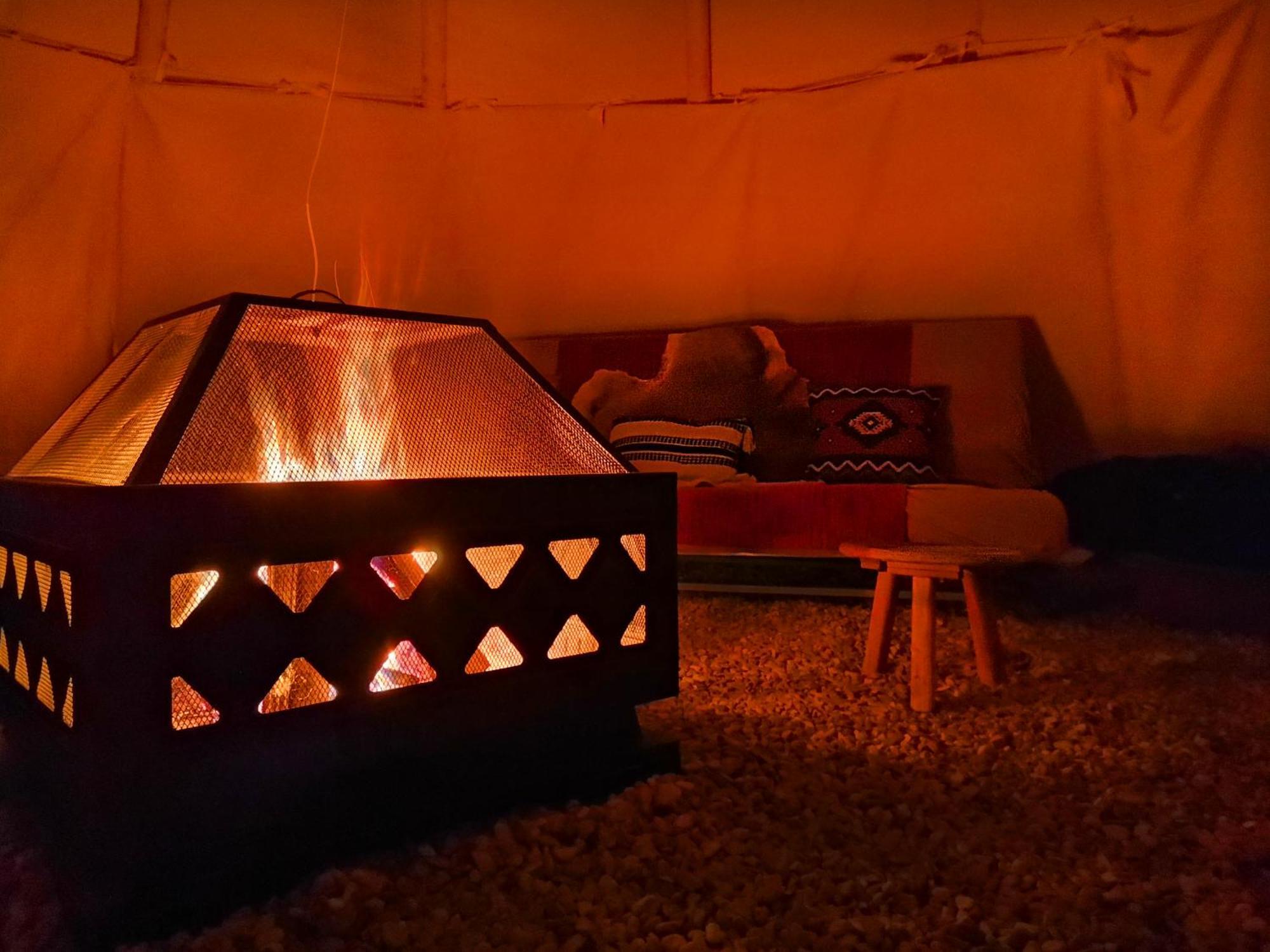 Teepee Camp Lounky Hotell Chodouny Eksteriør bilde